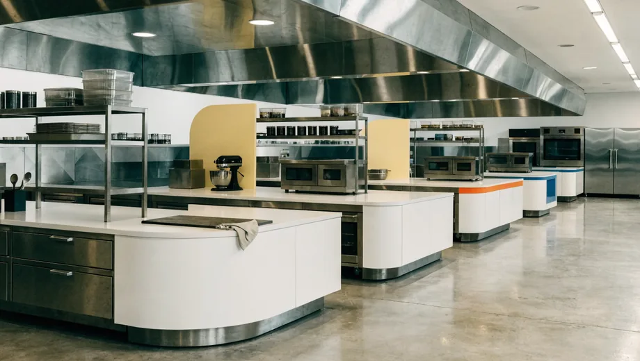 Scaling virtual brands and new locations