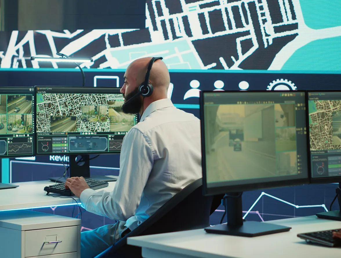 Logistics software solutions connecting fleet, warehouse and delivery operations