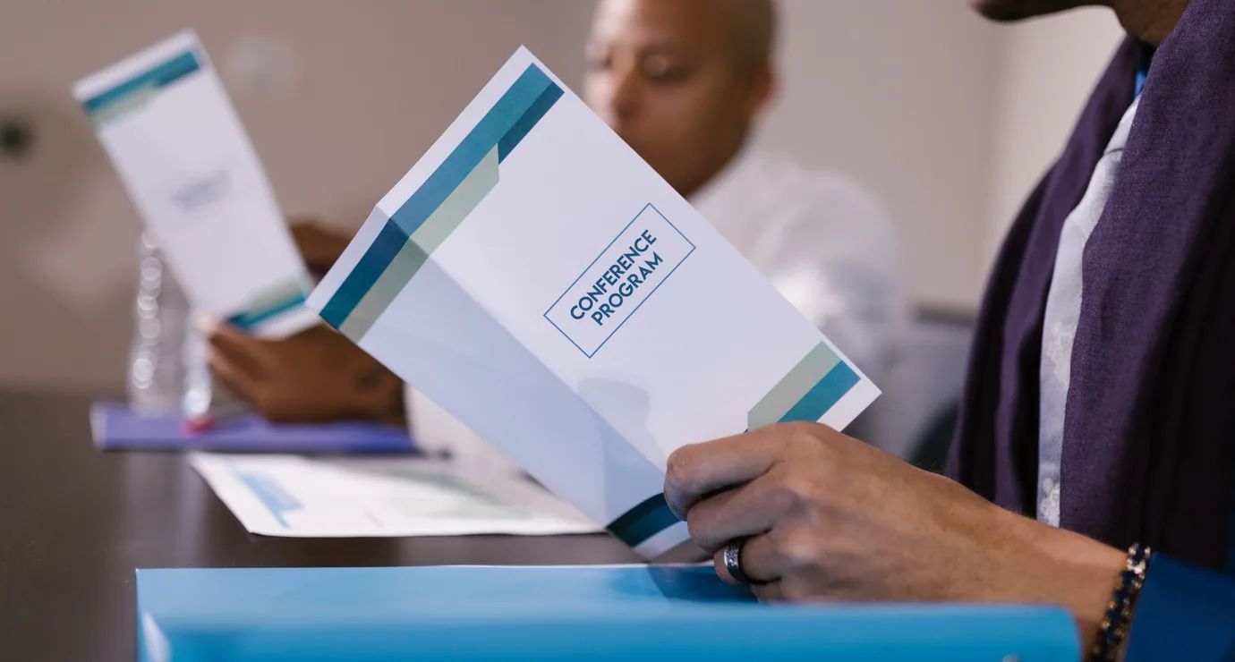 Multi-track conference agenda planning