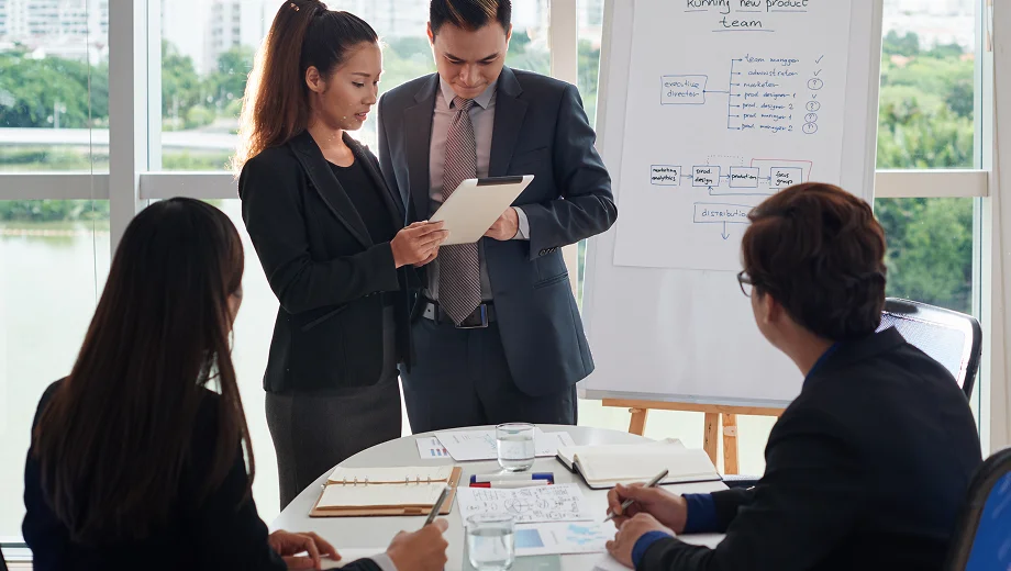 Reporting leadership can act on