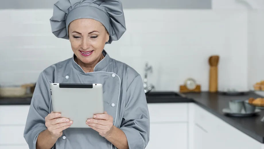 Disconnected order screens beside a kitchen pass