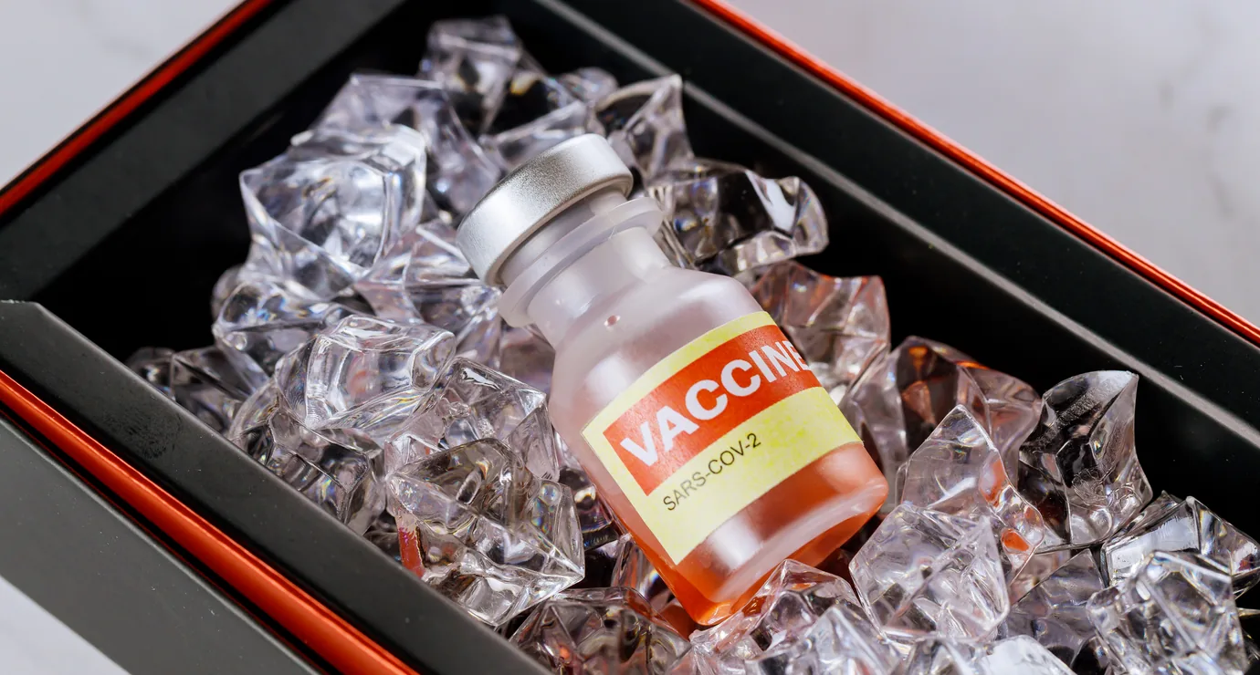 Cold chain handling for temperature-sensitive medicine