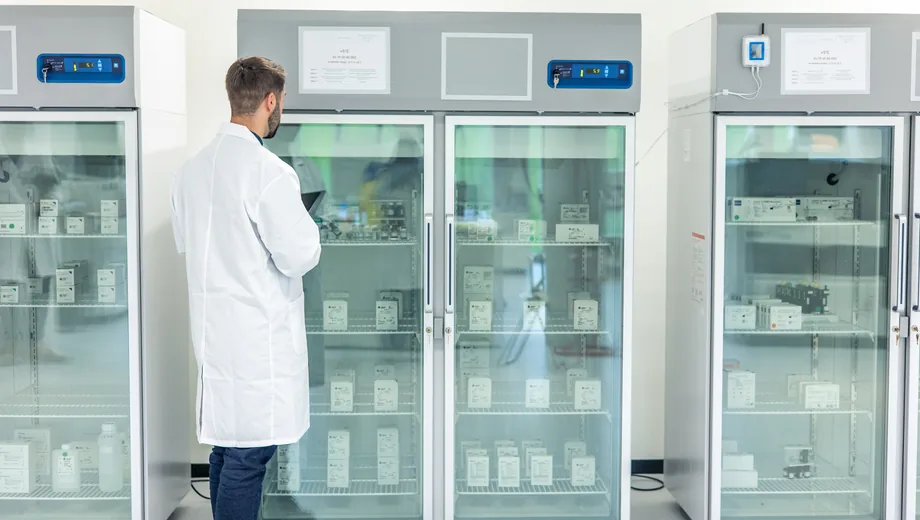 Temperature-sensitive medicine handled in cold storage