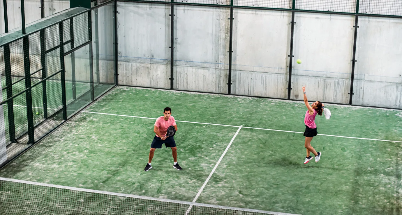 More booked hours per court and facility