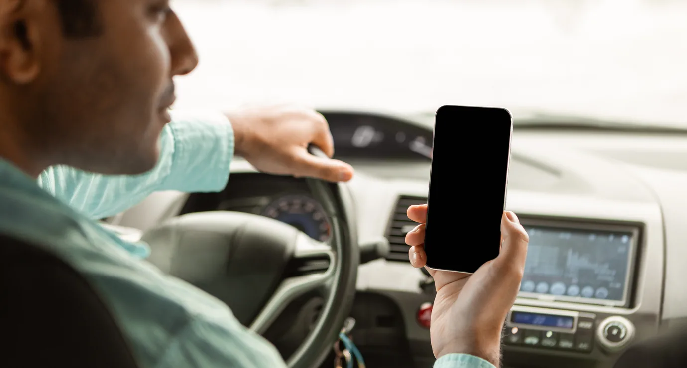 Driver mobile app for ride acceptance and navigation
