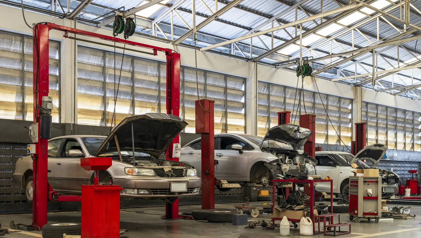 Vehicle service management software across workshop and fleet operations