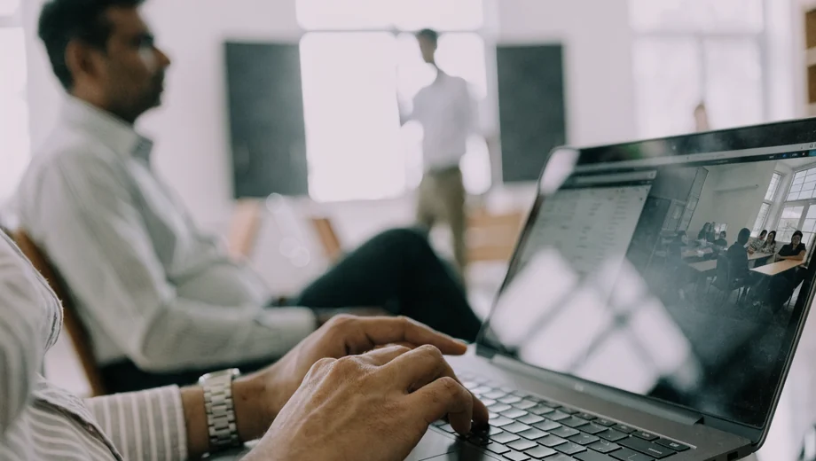 Virtual classroom LMS and course integration
